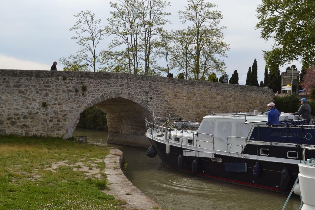 L'Instant Canal Capestang Luaran gambar