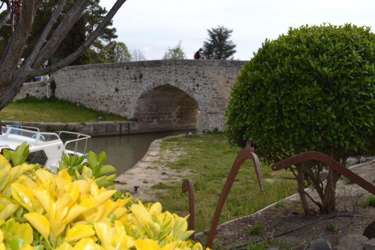 L'Instant Canal Capestang Luaran gambar